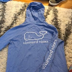 Vineyard vines t shirt